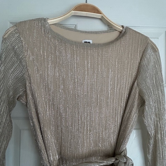 Anne Klein Silver and Gold Dress - Picture 9 of 10